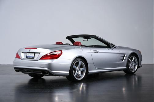 Iridium Silver Metallic 2014 Mercedes-Benz SL-Class SL 550