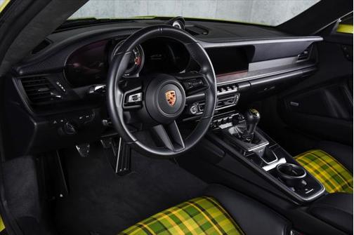2022 Porsche 911 GT3 w/Touring Package
