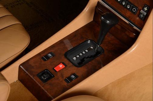 1987 Mercedes-Benz S-Class 560 SL