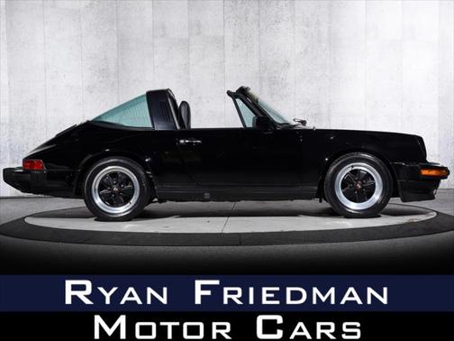 1985 Porsche 911 Targa