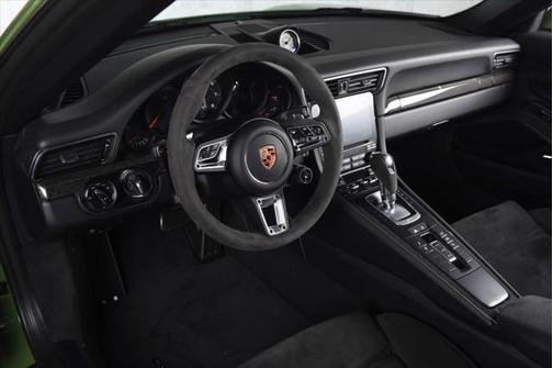 2019 Porsche 911 Carrera GTS