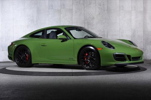 2019 Porsche 911 Carrera GTS
