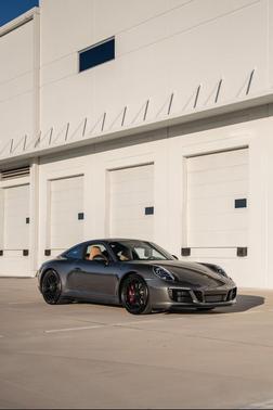 2019 Porsche 911 Carrera GTS