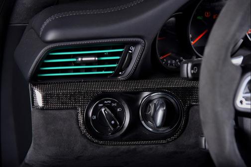 2019 Porsche 911 Carrera 4 GTS