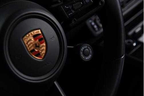 2020 Porsche 911 Carrera 4S