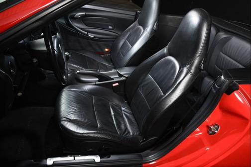 2000 Porsche 911 Carrera 4