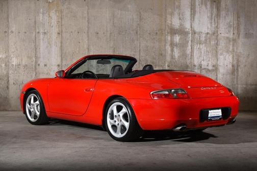 2000 Porsche 911 Carrera 4