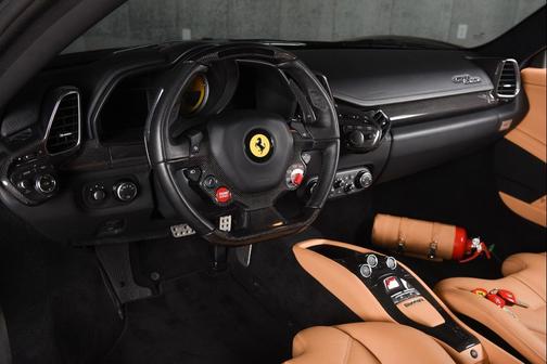 2011 Ferrari 458 Italia Base