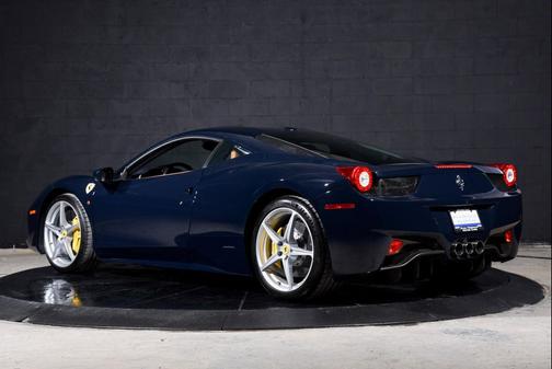 2011 Ferrari 458 Italia Base