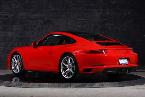 2017 Porsche 911 Carrera 4S