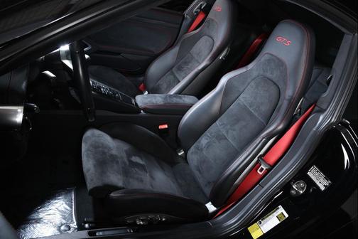 2019 Porsche 911 Carrera GTS