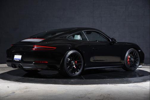 2019 Porsche 911 Carrera GTS