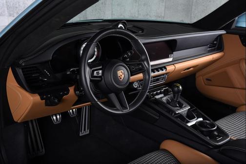 2022 Porsche 911 GT3 w/Touring Package