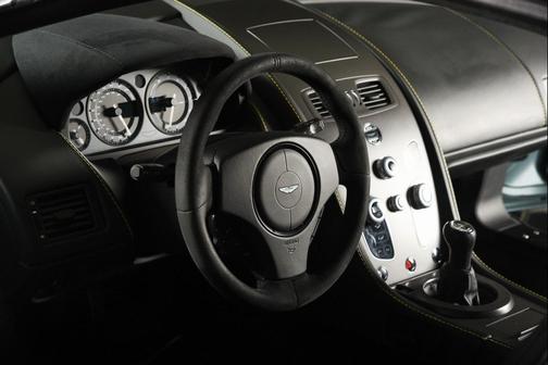 2016 Aston Martin V8 Vantage Base