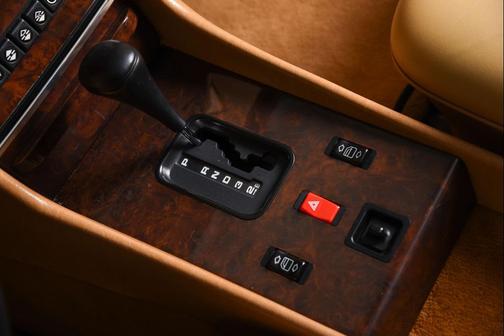 1988 Mercedes-Benz S-Class 560 SL