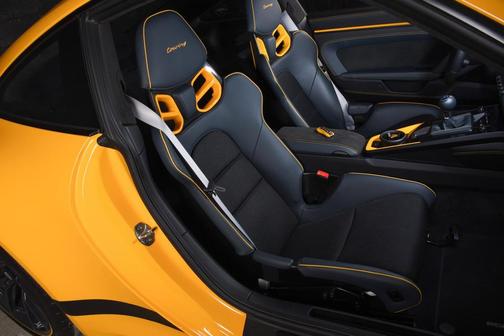 2022 Porsche 911 GT3 w/Touring Package