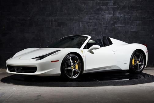 2015 Ferrari 458 Spider Base