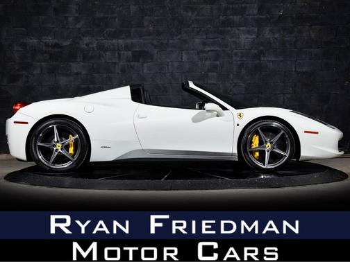 2015 Ferrari 458 Spider Base