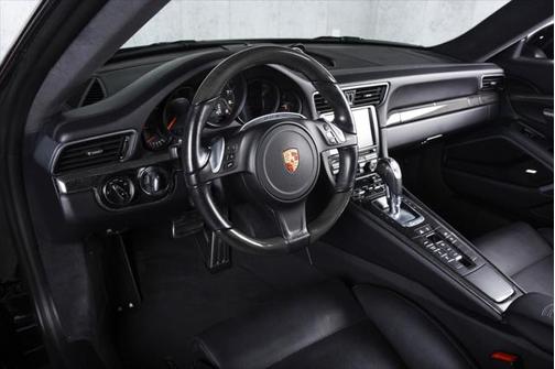 2016 Porsche 911 Black Edition