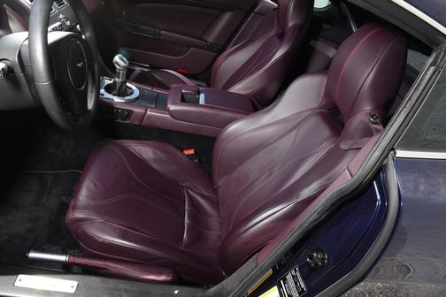 Mariana Blue 2011 Aston Martin V12 Vantage Base
