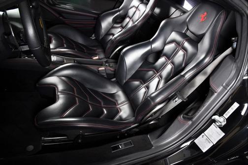 2010 Ferrari 458 Italia Base