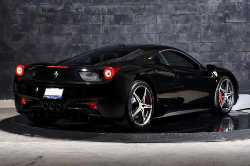 2010 Ferrari 458 Italia Base