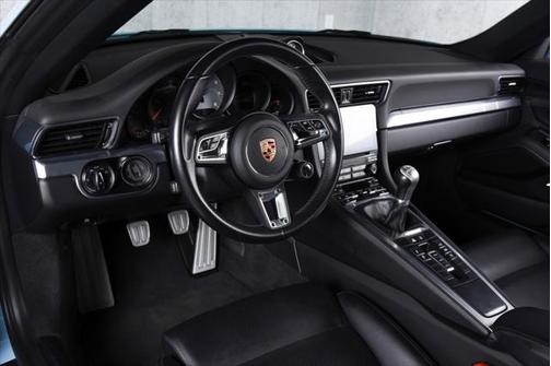 2018 Porsche 911 Carrera 4S