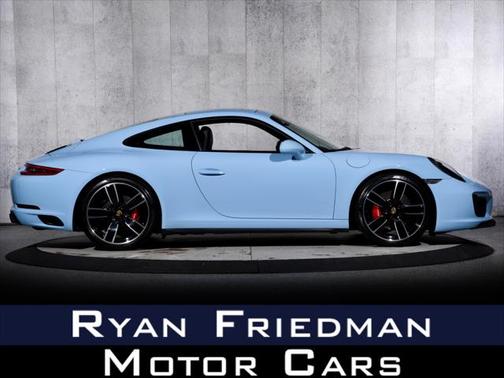 2018 Porsche 911 Carrera 4S