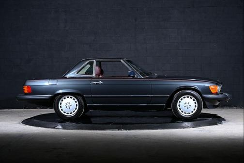 1988 Mercedes-Benz S-Class 560 SL