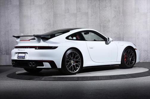 2024 Porsche 911 Carrera 4S