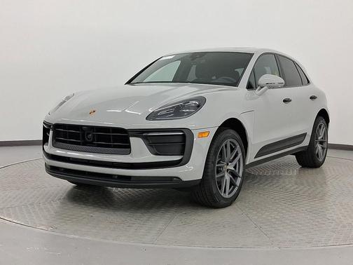 2026 Porsche Macan 