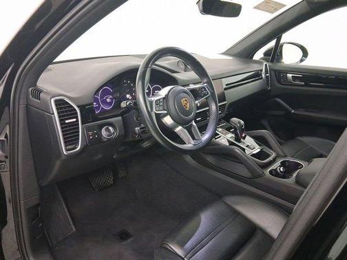 2022 Porsche Cayenne Platinum Edition