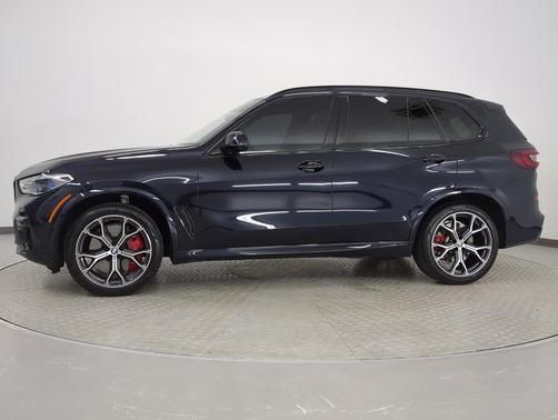 2022 BMW X5 M50i