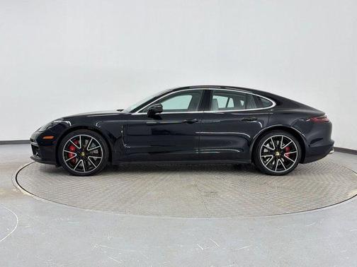 2018 Porsche Panamera Turbo