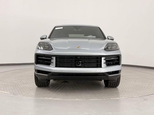 2025 Porsche Cayenne Base