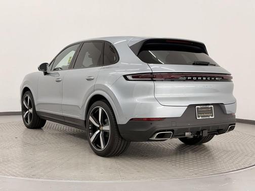 2025 Porsche Cayenne Base