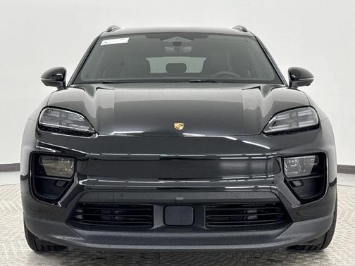 2024 Porsche Macan 4