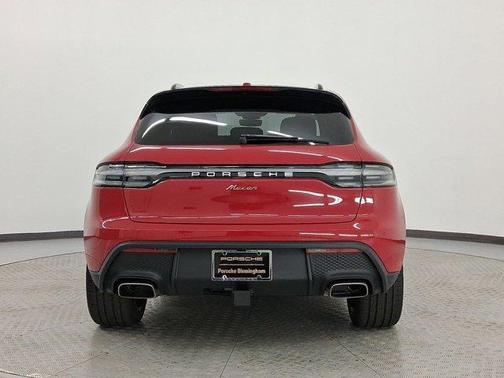 2026 Porsche Macan Base