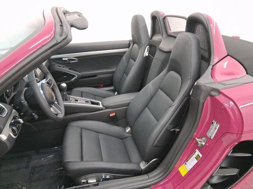 2024 Porsche 718 Boxster S