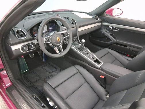 2024 Porsche 718 Boxster S