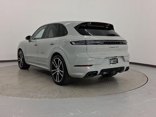 2026 Porsche Cayenne GTS