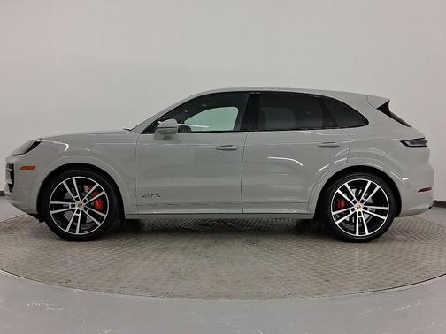 2026 Porsche Cayenne GTS