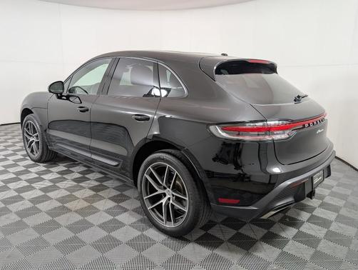 2024 Porsche Macan 