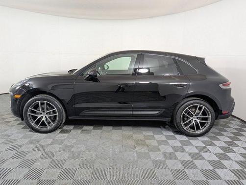 2024 Porsche Macan 