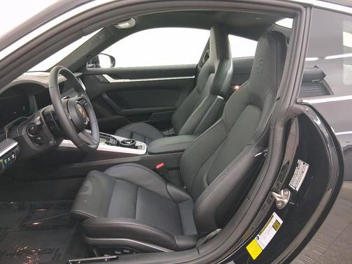 2026 Porsche 911 Carrera