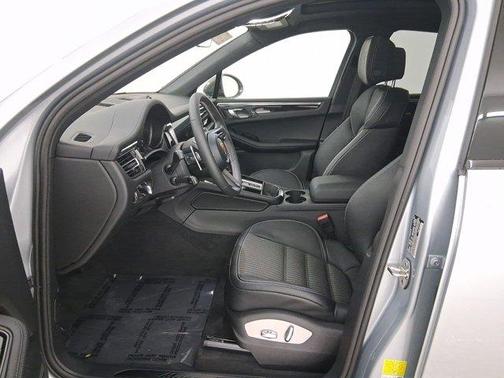 2026 Porsche Macan T