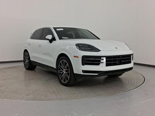 2024 Porsche Cayenne Base