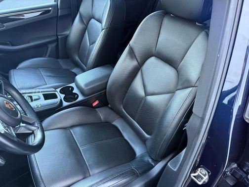 2018 Porsche Macan Sport Edition