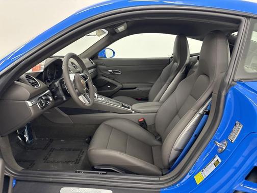 2025 Porsche 718 Cayman 