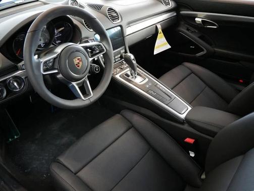 2025 Porsche 718 Cayman 